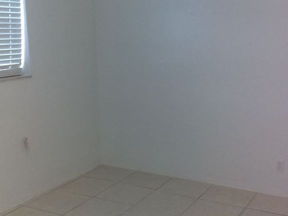 5th image of 6031 Polk St APT 8