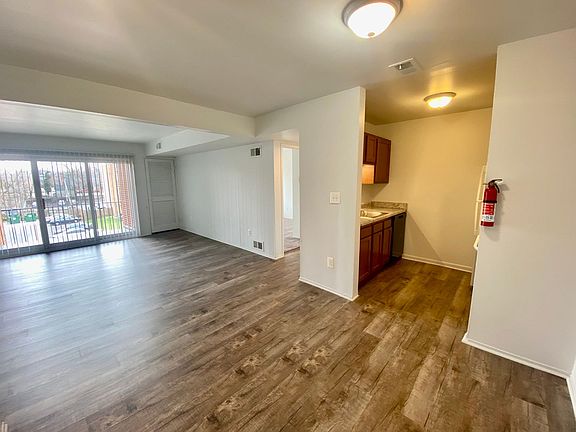 2nd image of 334 Jarvis Ave #302