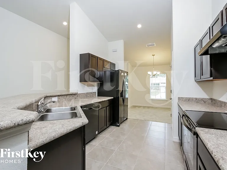 4611 Belladonna Ave — Photo 5
