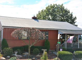 910 Spruce St, Avoca, PA 18641