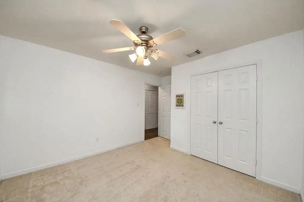 3 bed, 3.0 bath, 2040 sqft, $3,100 — Photo 4