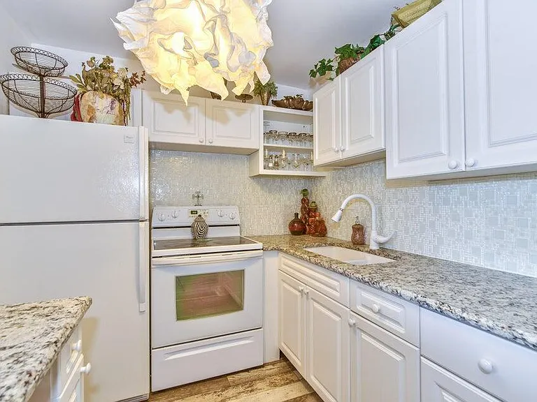 59 Bedford Ct #C — Photo 4