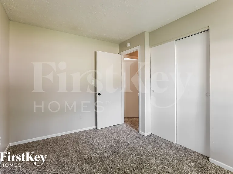 5607 Northport Dr — Photo 12