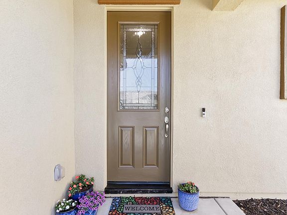 3rd image of 1164 Kanon Clover Way