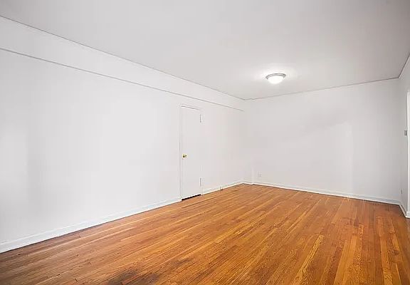3rd image of 55 W 92nd St APT 6C