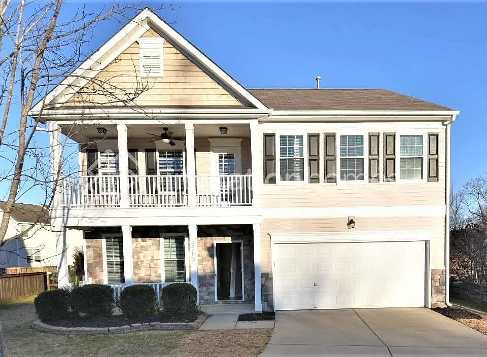 6005 Centerview Dr