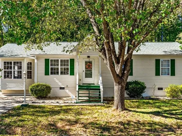3816 Spring Branch Dr, Winston Salem, NC 27107
