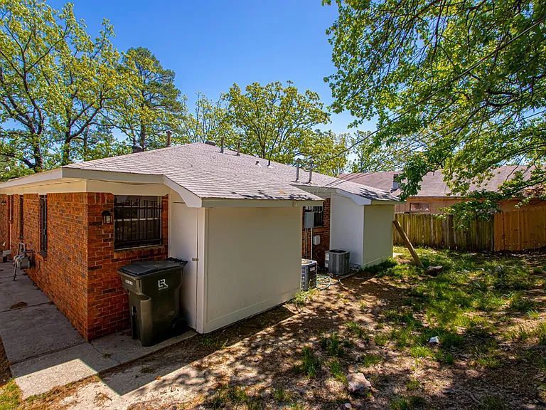 600 Mimi Lane — Photo 12