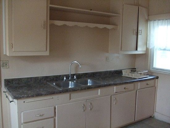 2nd image of 213 W Maitland St