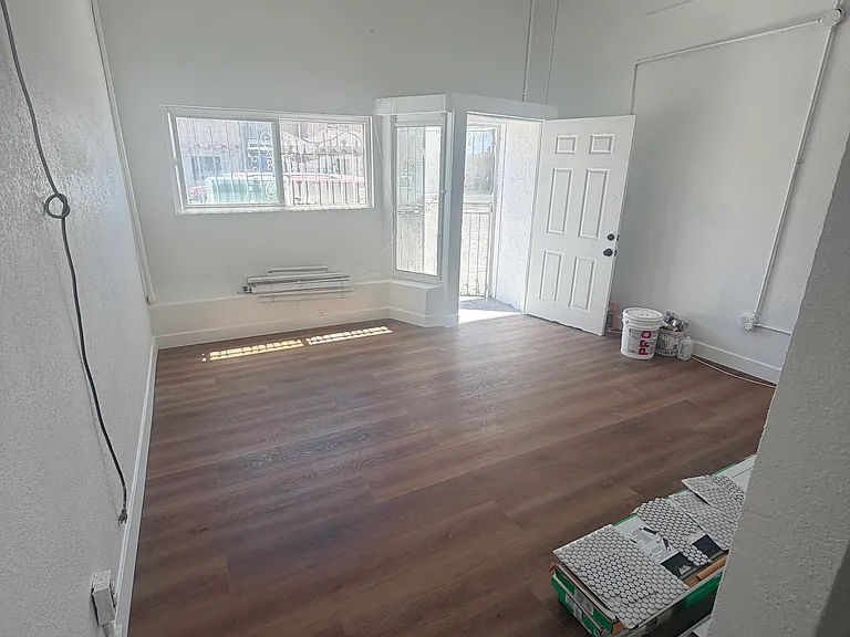 3265 City Terrace Dr — Photo 2