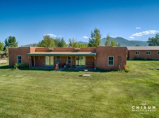 597 Callejon Rd, Taos, NM 87571
