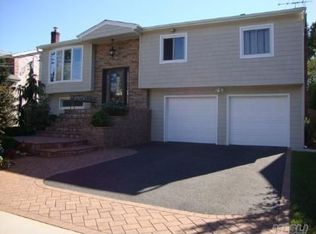 3100 Monterey Dr, Merrick, NY 11566