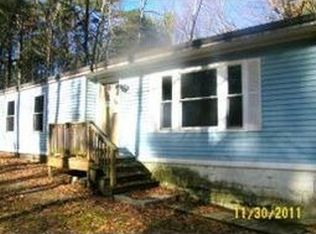 738 Long Shores Dr, Barrington, NH 03825