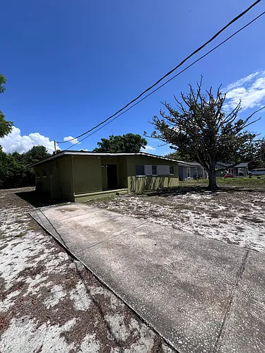 1400 Palm Dr Photo 1
