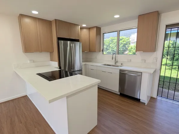 1416 Hunakai St #114, Honolulu, HI 96816