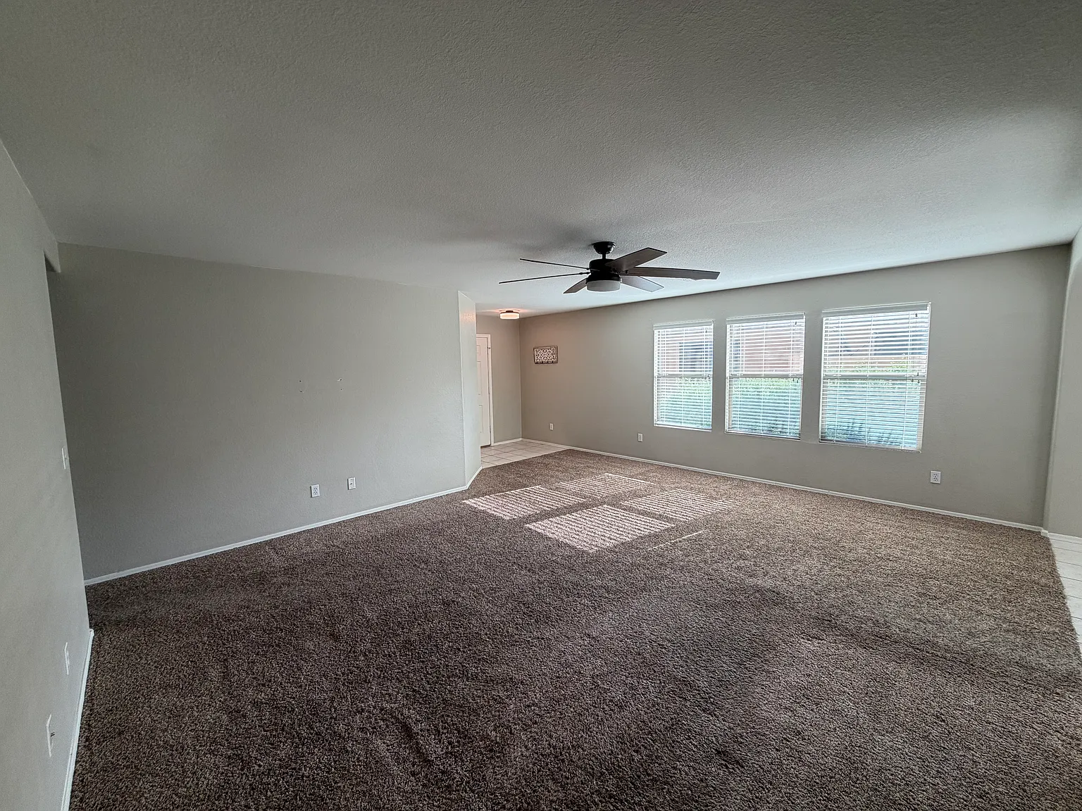 3 bed, 1579 sqft, $2,700 — Photo 4
