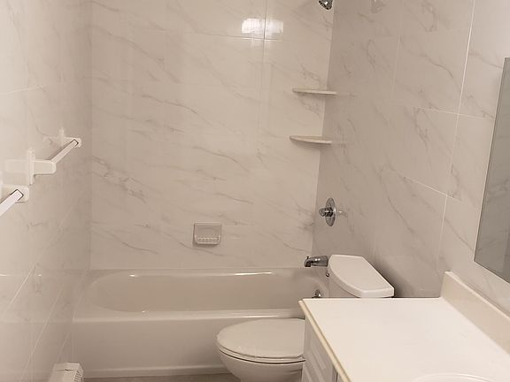 4th image of 21115 41st Ave #2F