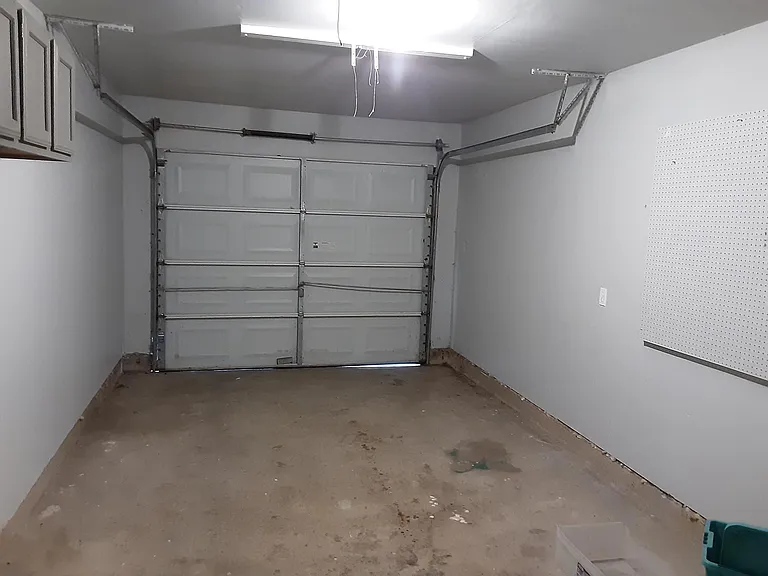 Single-car garage