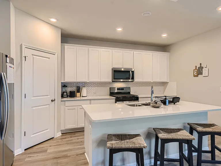 6310 Rounded Pebble Ln — Photo 4