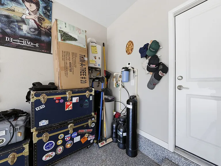 11824 Pelican Butte Ave — Photo 29
