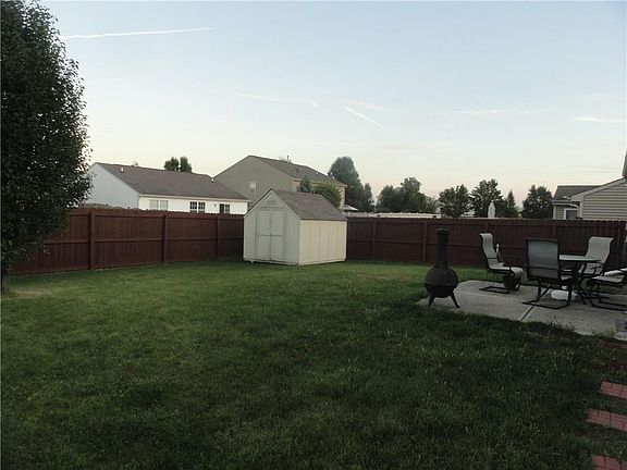 4th image of 6897 N Denton Dr
