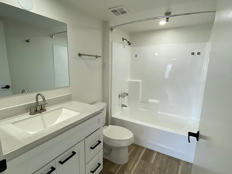newly remodeled 2 bedroom bathroom