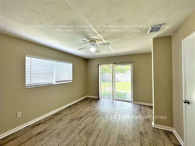 1324 W Hartley Cir — Photo 10
