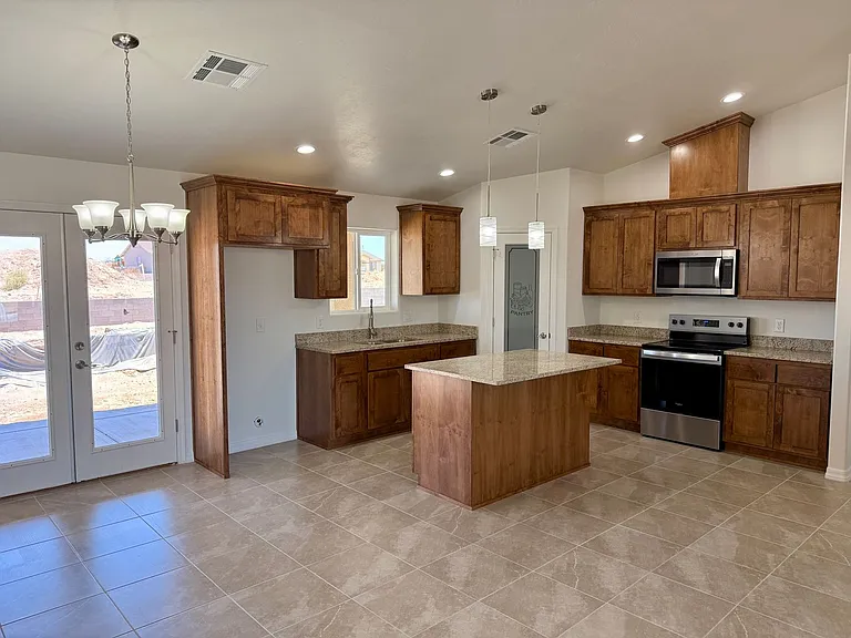 10857 Silver Spur Dr — Photo 6