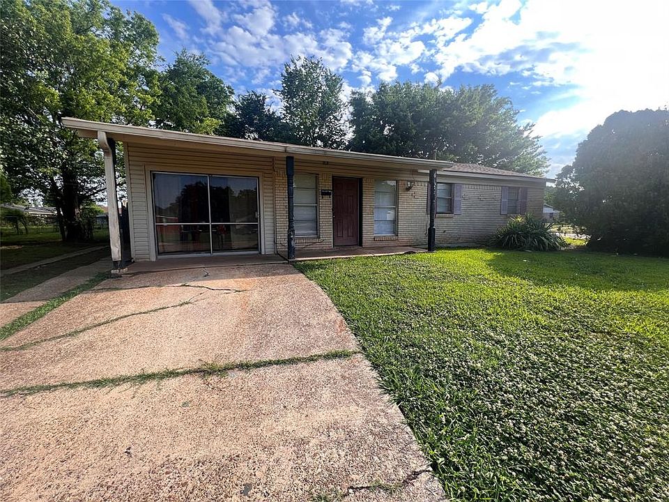 1st image of 3013 Gaines St