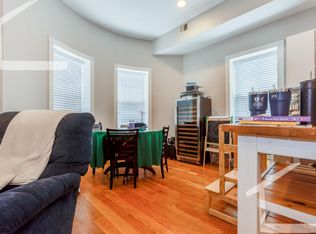 52 Kent St #2B, Brookline, MA 02445