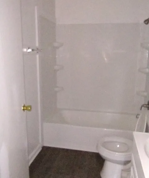 413 S Queen St #6 — Photo 4