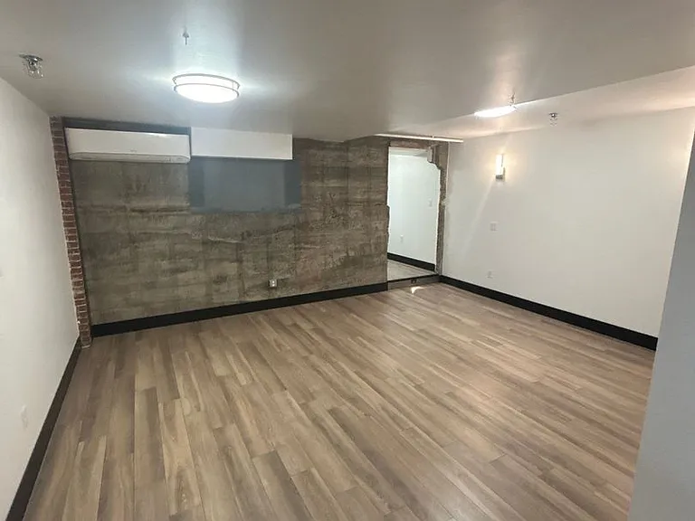 160 Liberty St NE #M30 — Photo 6