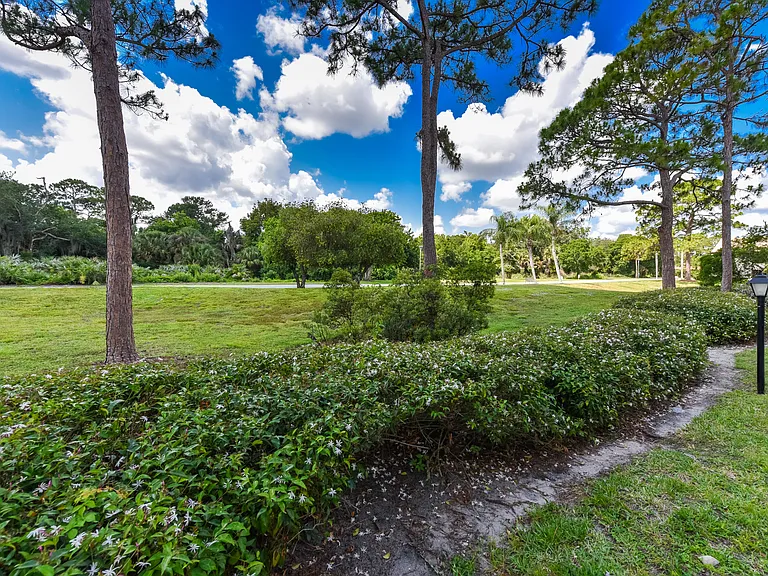2733 SW Matheson Ave #115-A2 — Photo 4