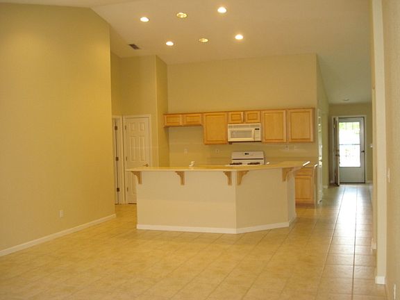 3rd image of 600 Boone Dr