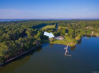 289 Cypress Ln, White Stone, VA 22578