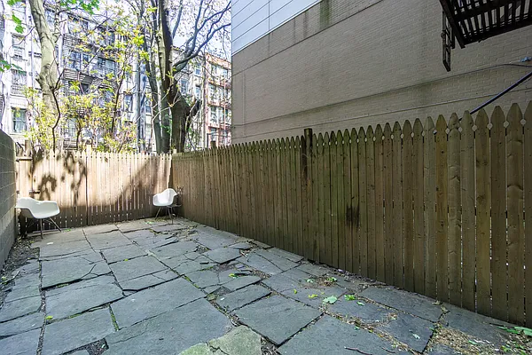 Rented by Compass | media 27