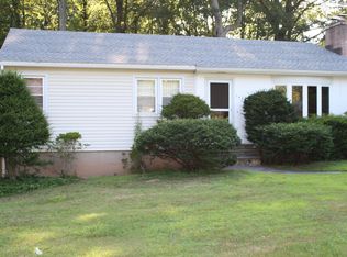 1436 Shepard Ave, Hamden, CT 06518