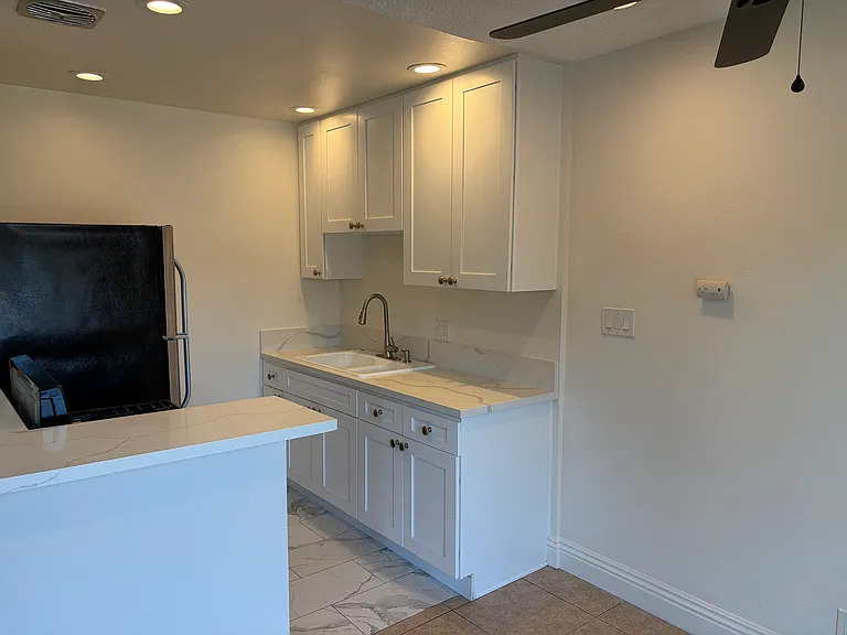 4615 N Bellflower Blvd #D — Photo 2