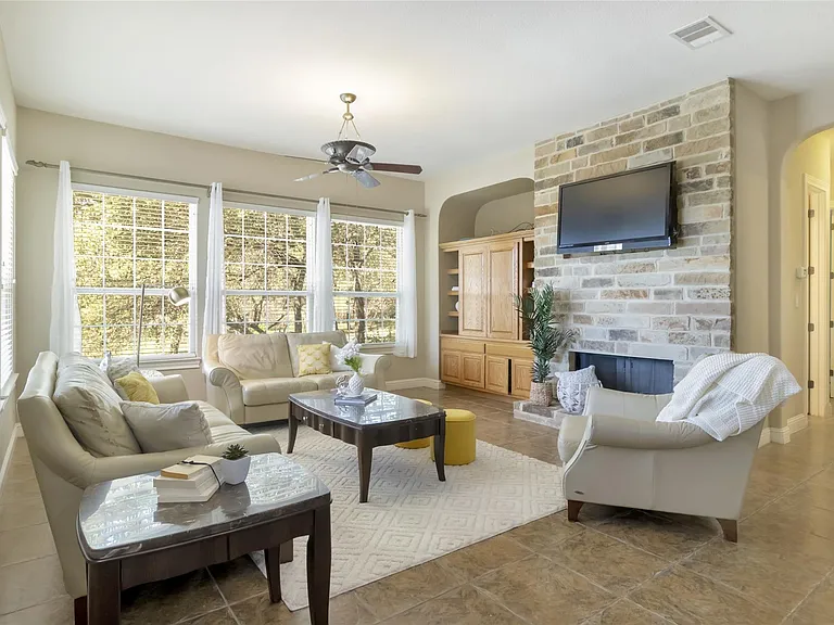 5600 Laguna Cliff Ln — Photo 10