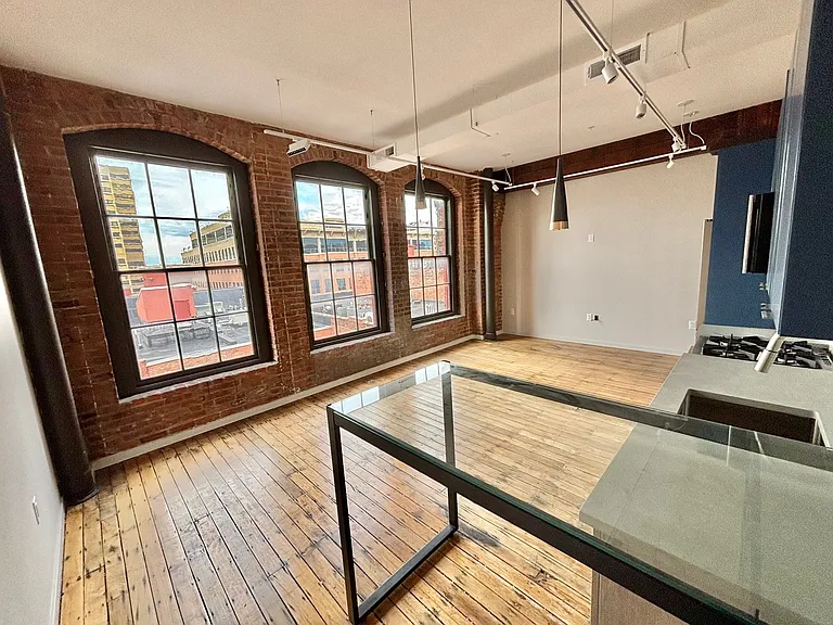 Bentley Lofts — Photo 14