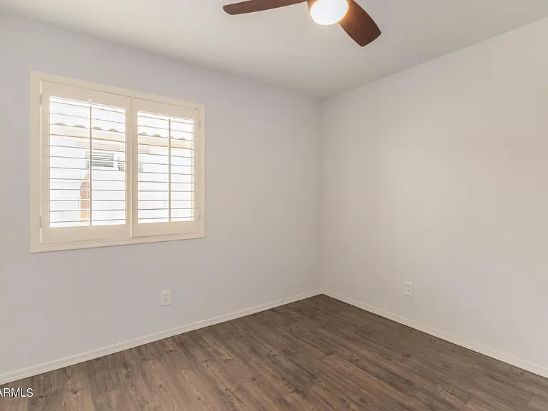 2227 E Stacey Rd — Photo 21