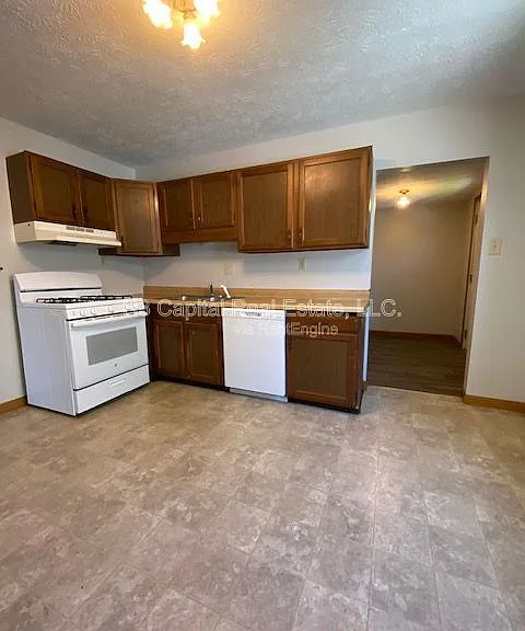 2011 Harris St #C — Photo 9