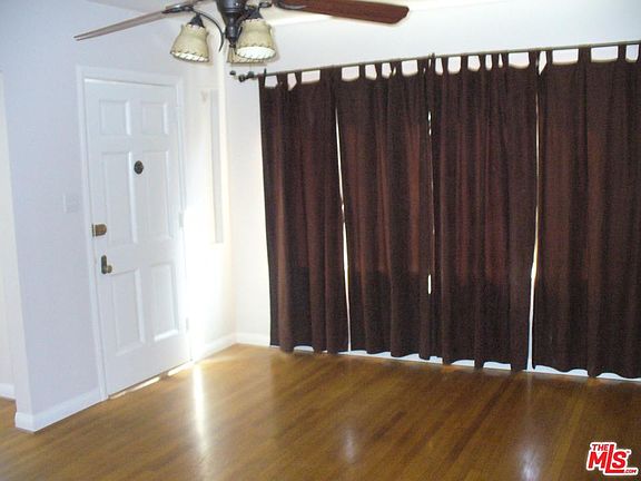 5th image of 5053 Highland View Ave