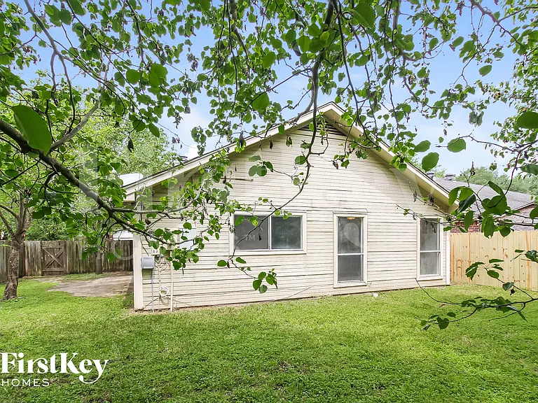 6426 New World Dr — Photo 16