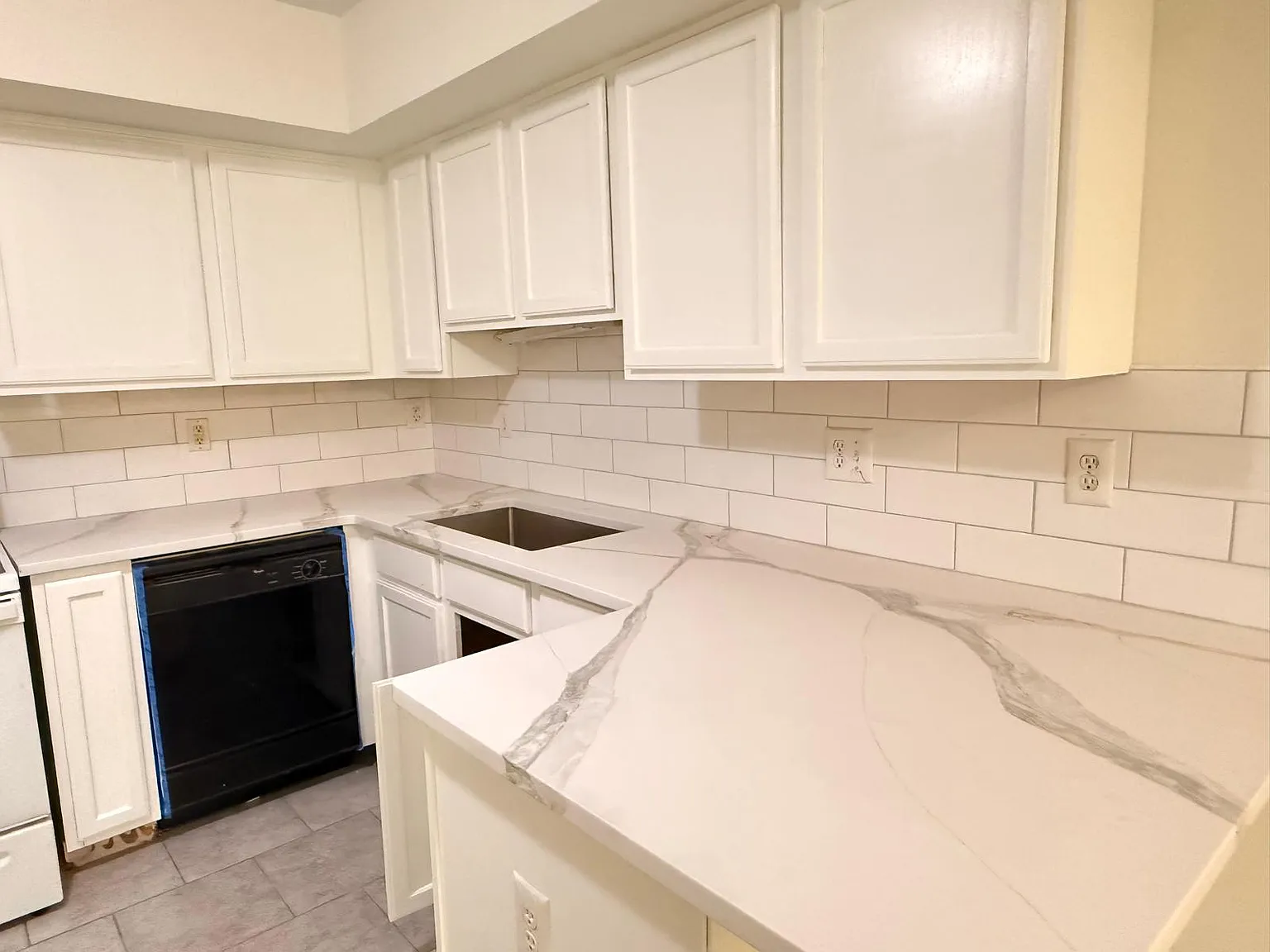 3 bed, 1485 sqft, $2,550 — Photo 3