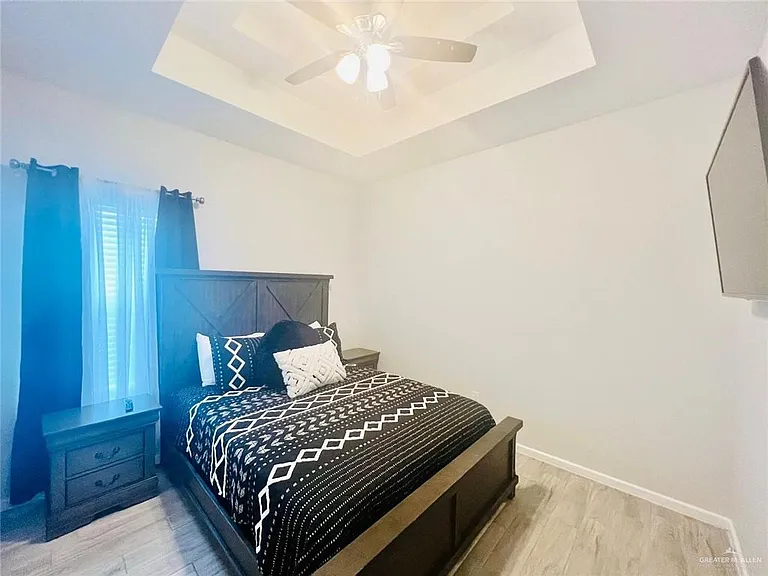 4729 Magnolia Ave #4 — Photo 7