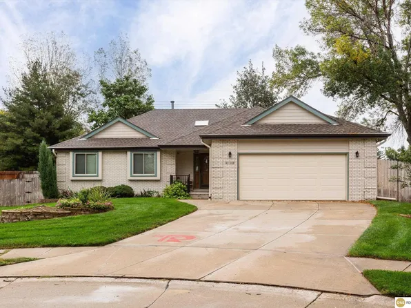 9103 Polk St, Omaha, NE 68127