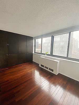 5th image of 376 Broadway APT 15G