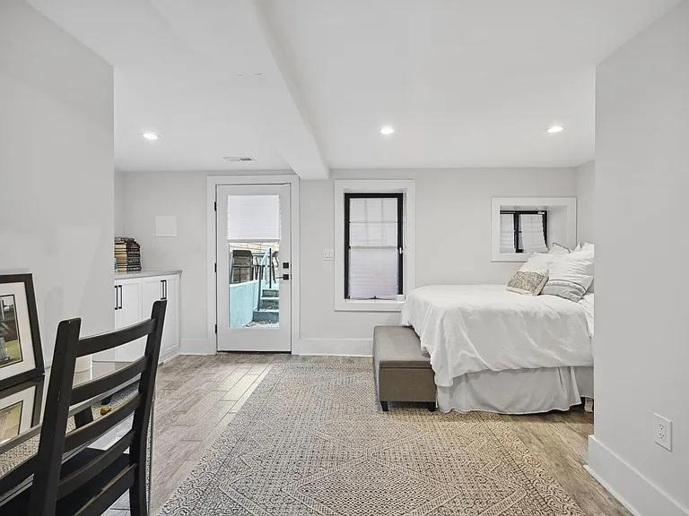1145 5th St NE — Photo 31