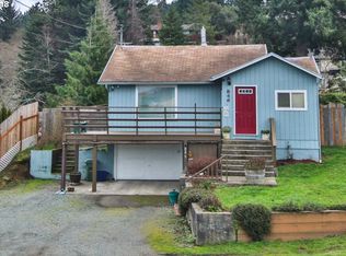 846 6th Ave, Coos Bay, OR 97420